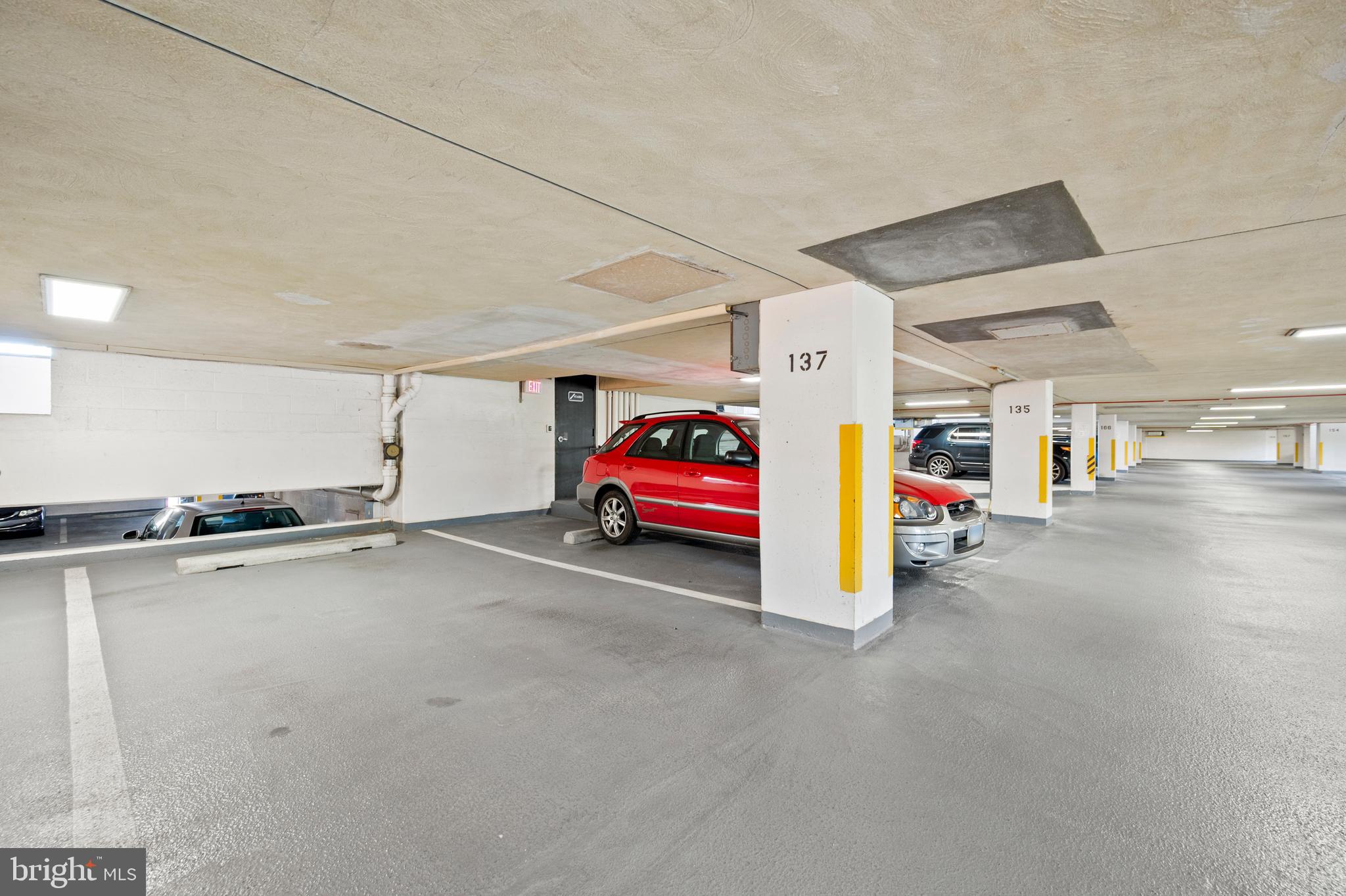 4242 E WEST HIGHWAY 617