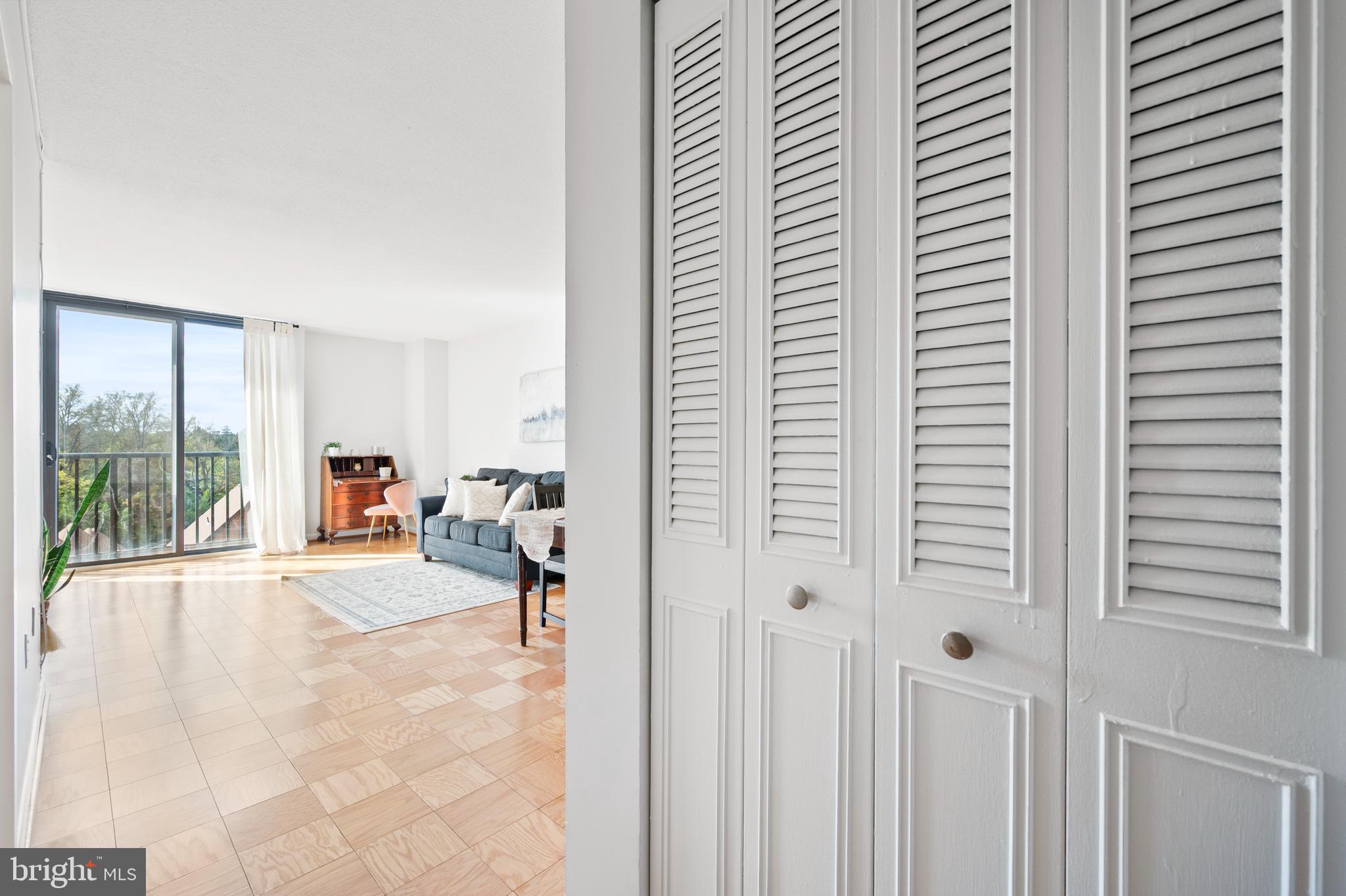 4242 E WEST HIGHWAY 617