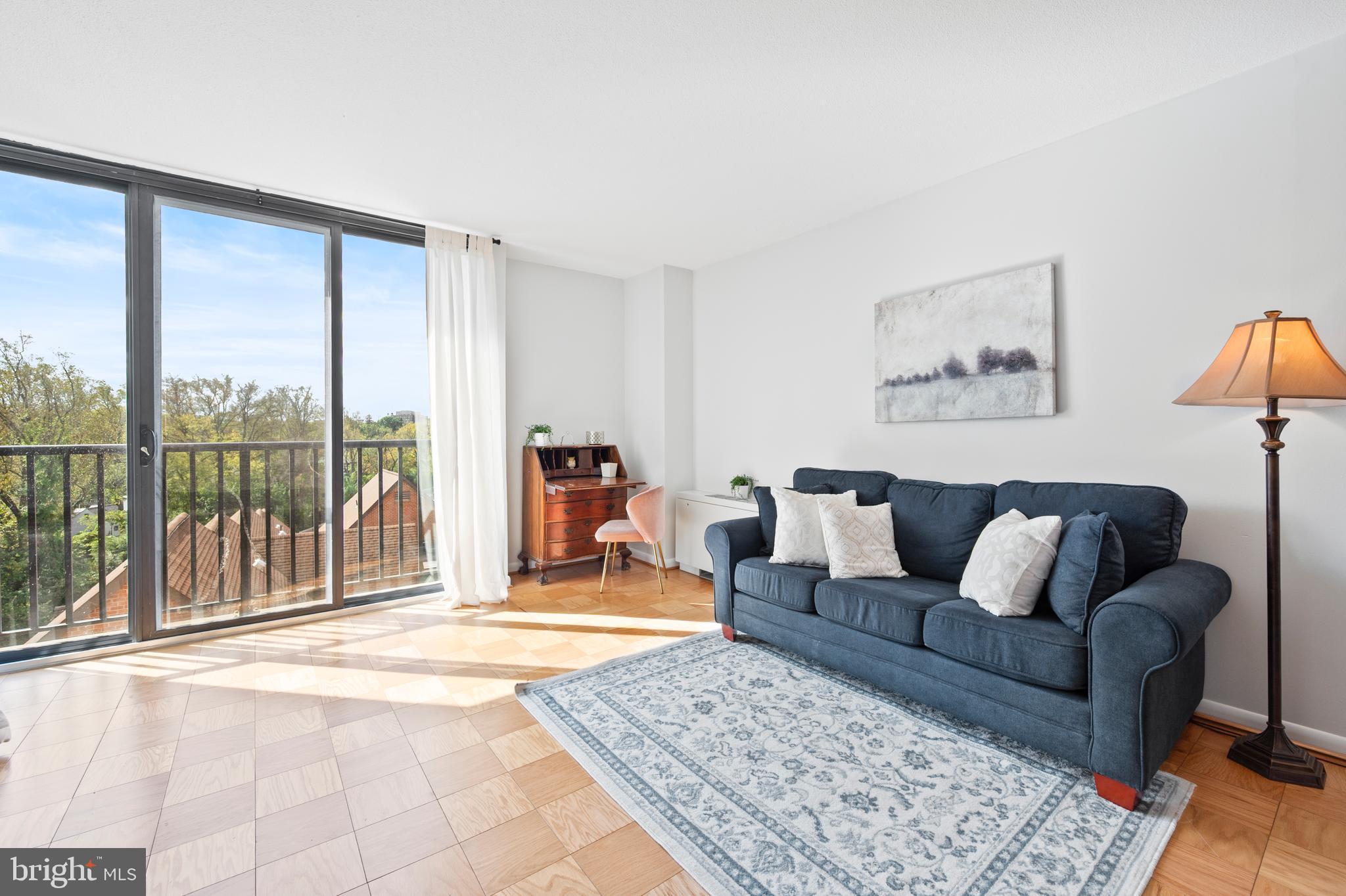 4242 E WEST HIGHWAY 617