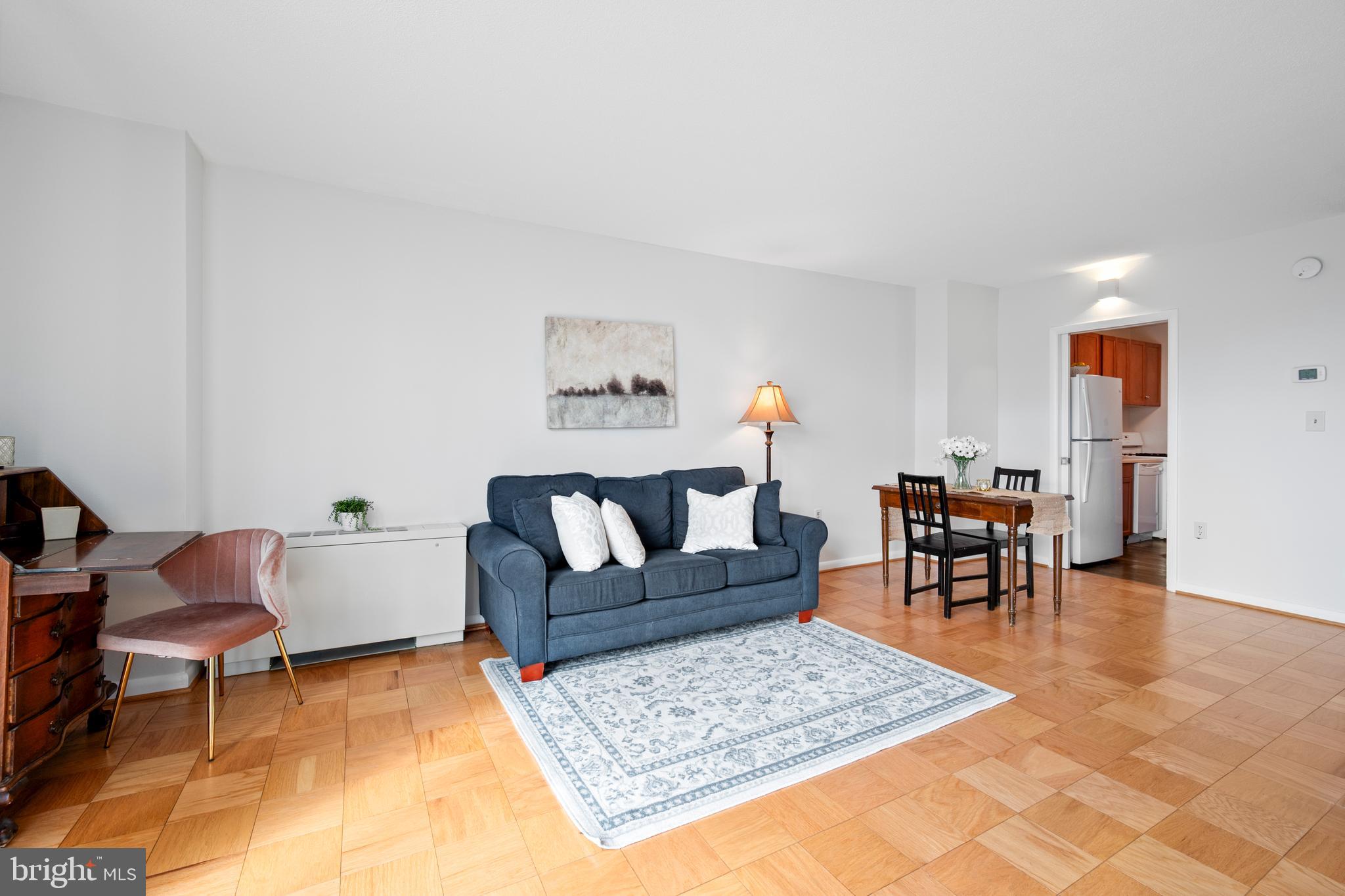 4242 E WEST HIGHWAY 617