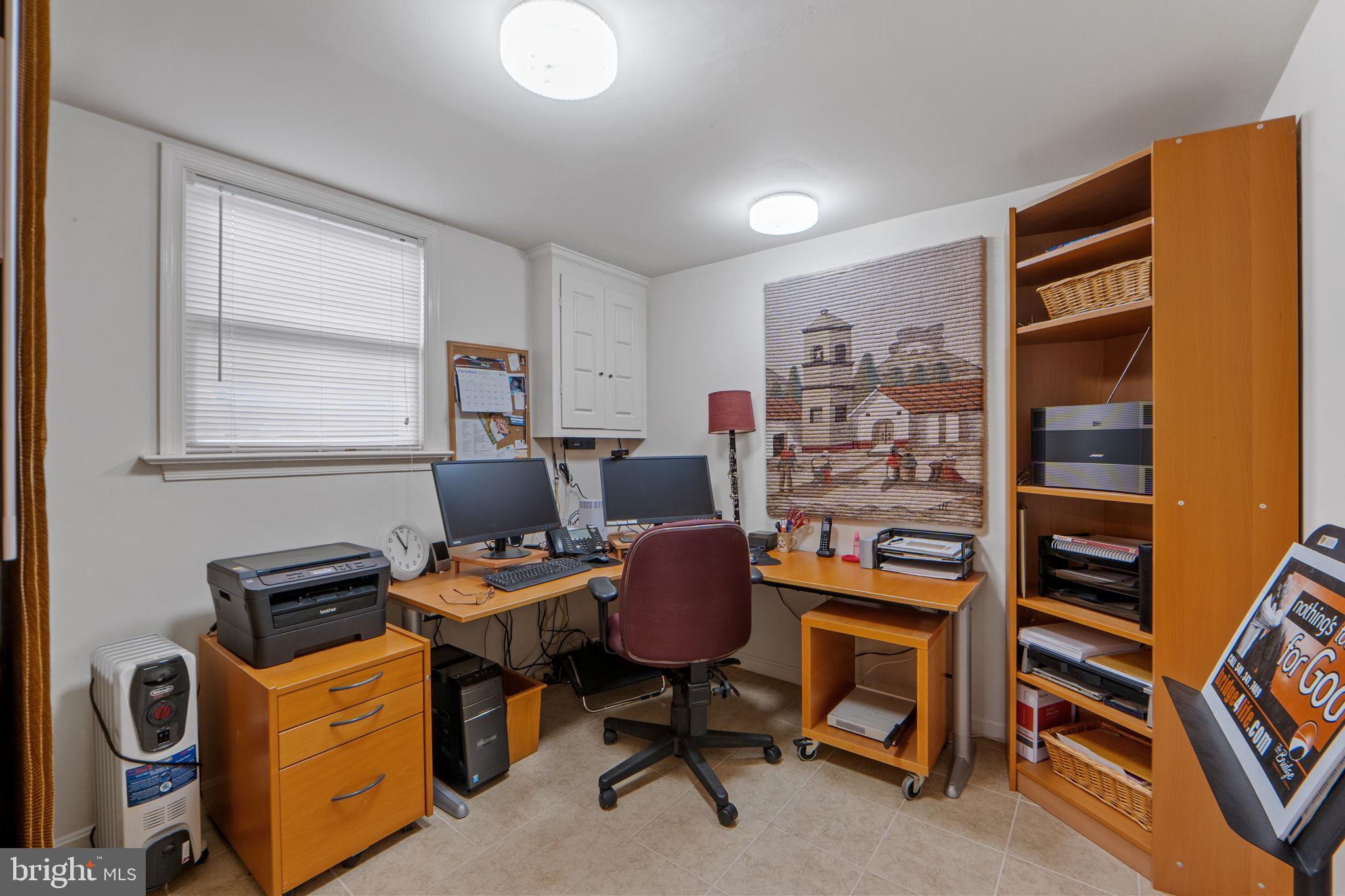 4616 CREEK SHORE DRIVE