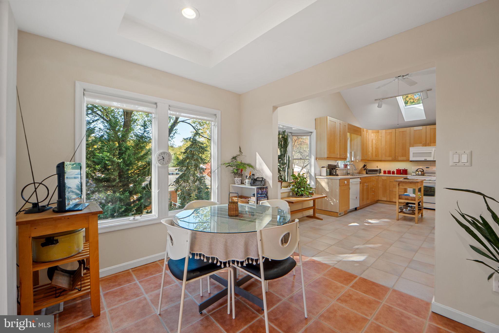 4616 CREEK SHORE DRIVE