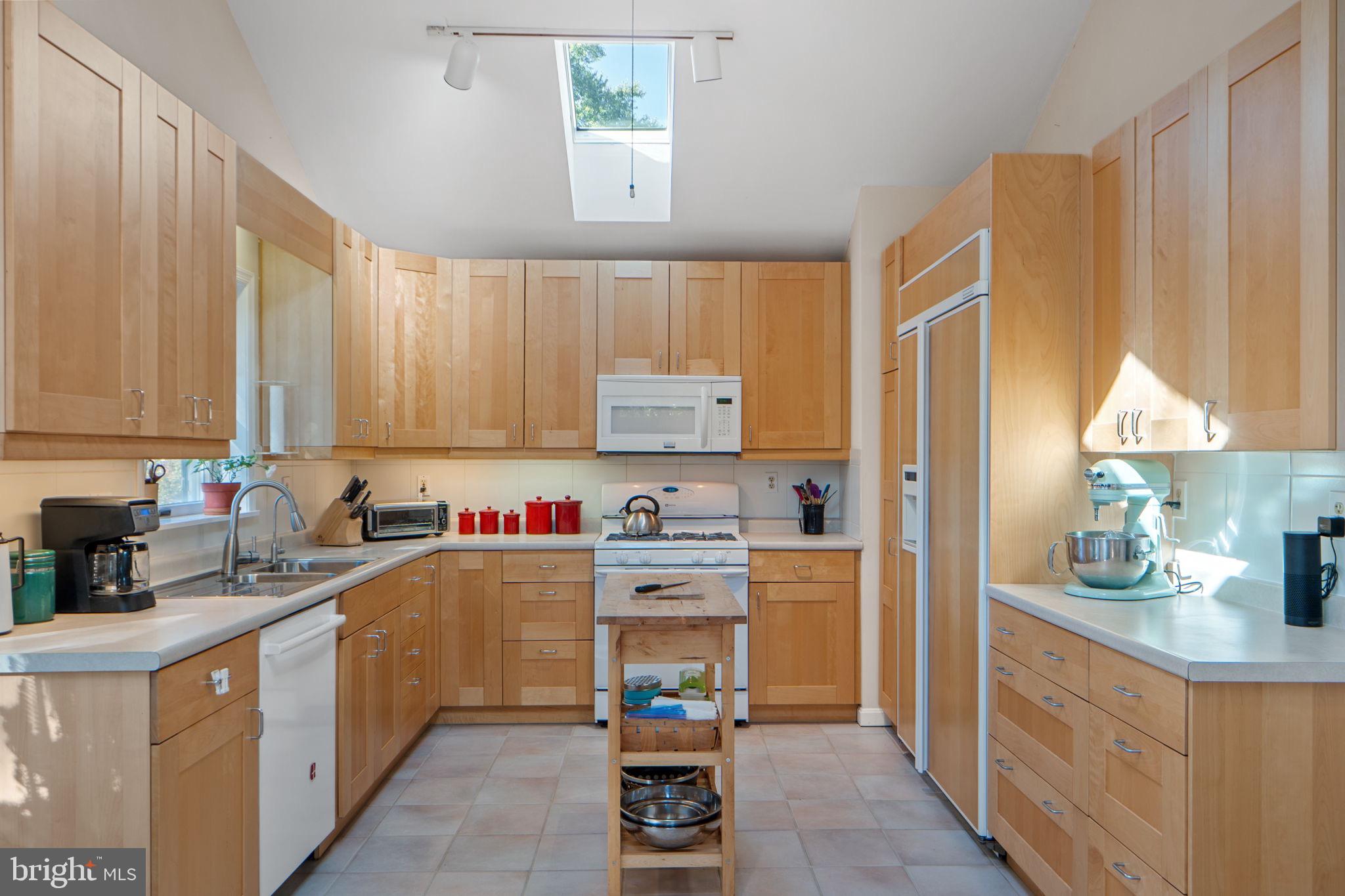 4616 CREEK SHORE DRIVE