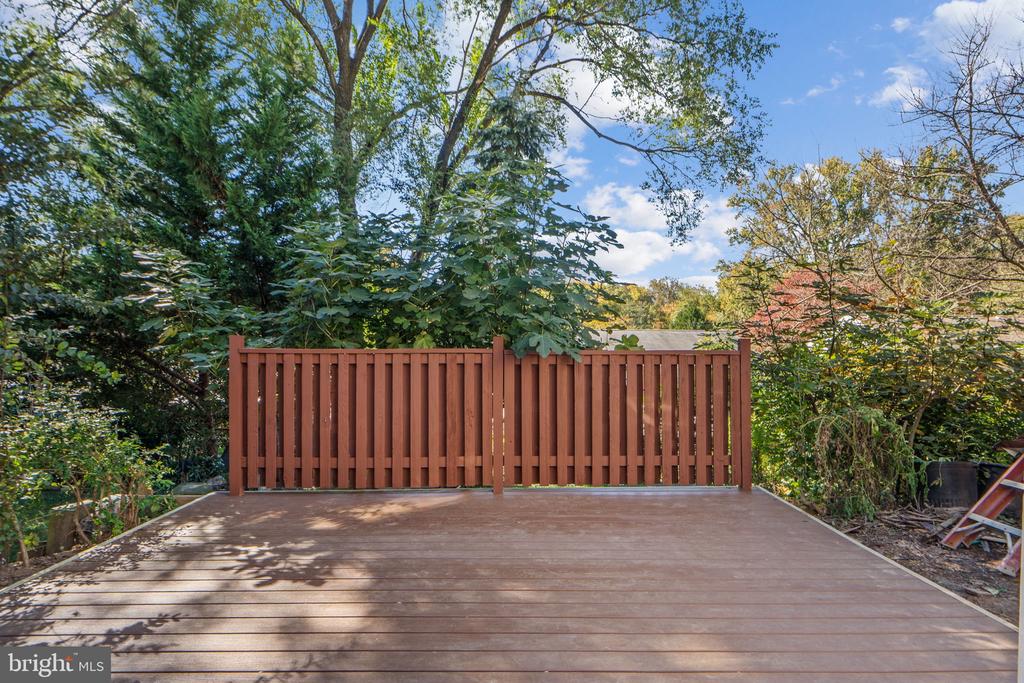 4616 CREEK SHORE DRIVE