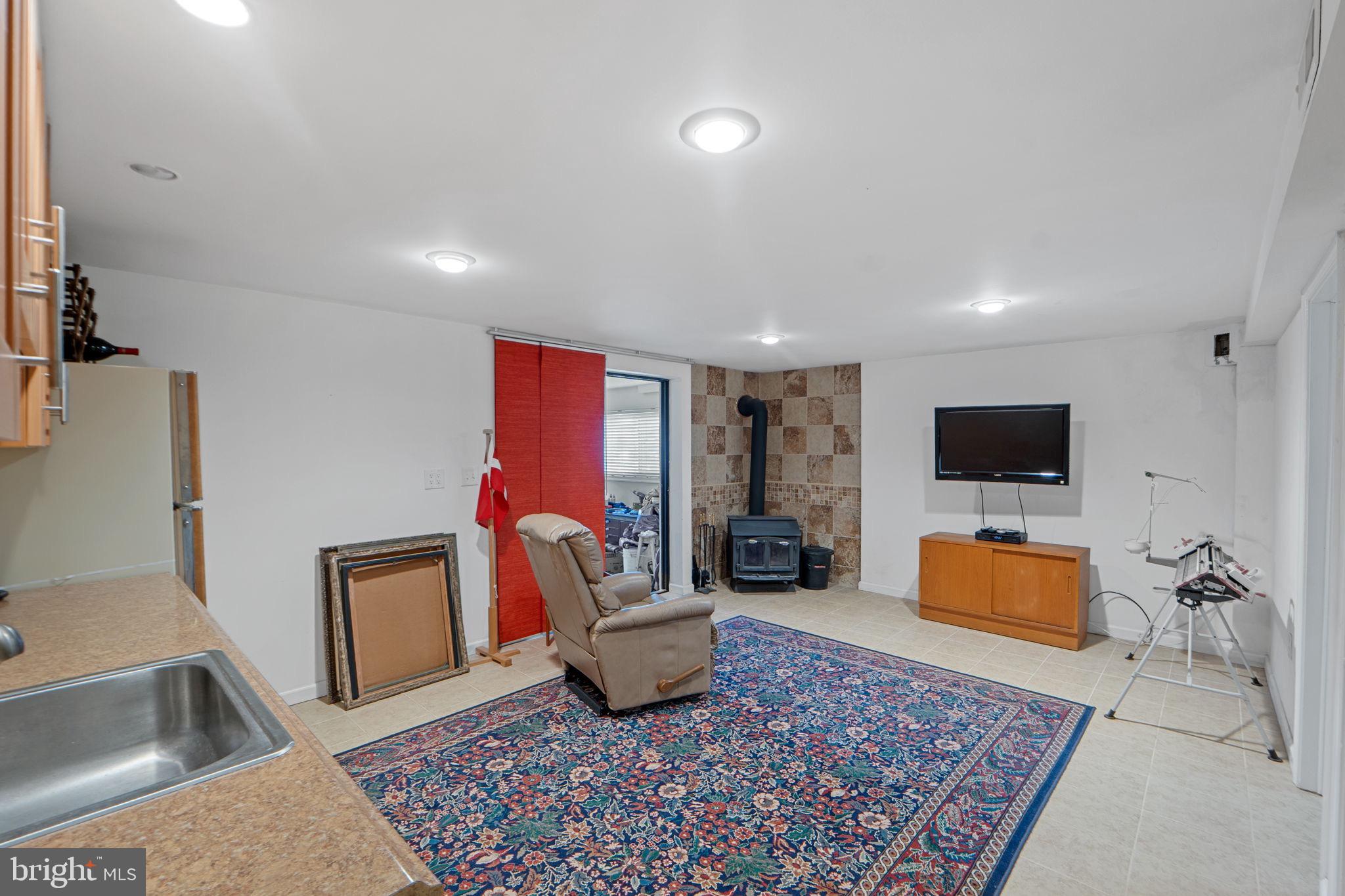 4616 CREEK SHORE DRIVE