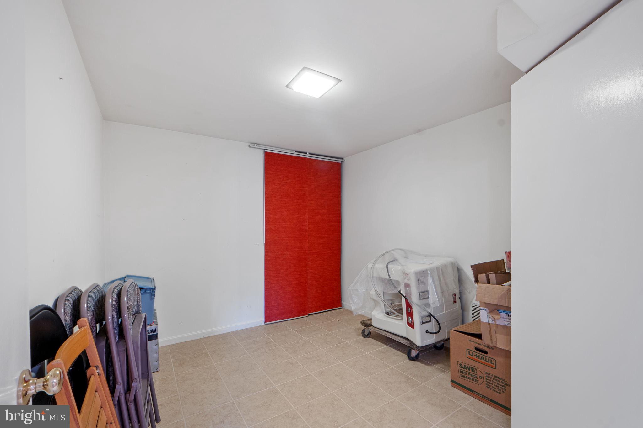 4616 CREEK SHORE DRIVE