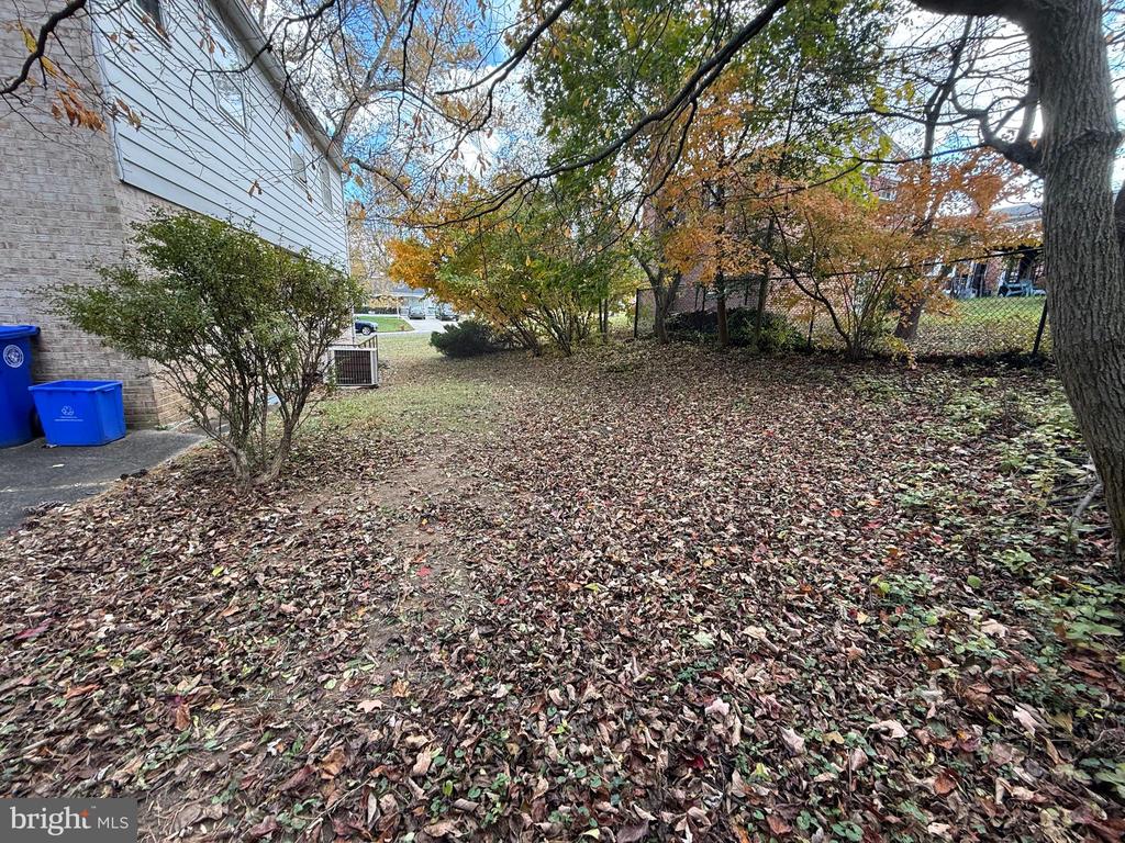 2610 SILVERDALE DRIVE