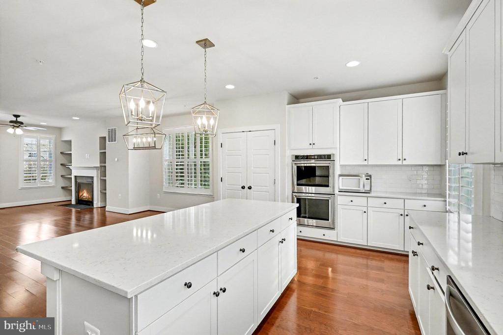 2418 AUDEN DRIVE
