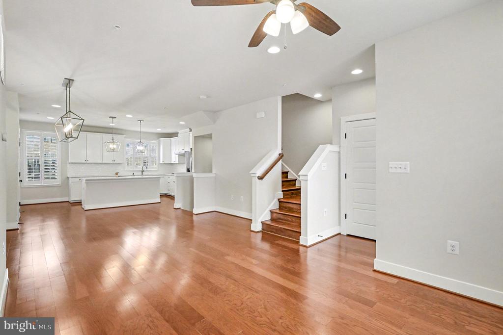 2418 AUDEN DRIVE