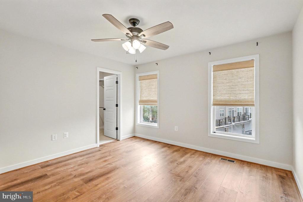 2418 AUDEN DRIVE