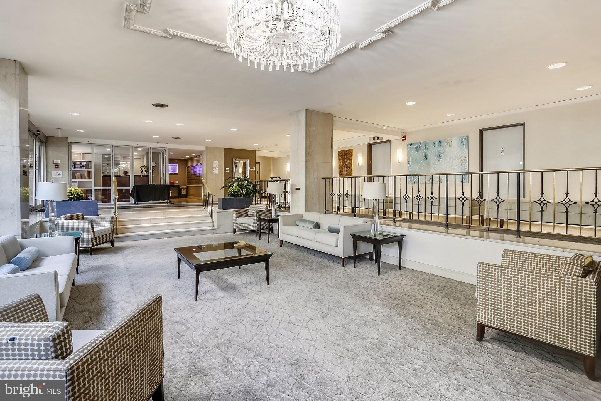 1900 LYTTONSVILLE ROAD 802