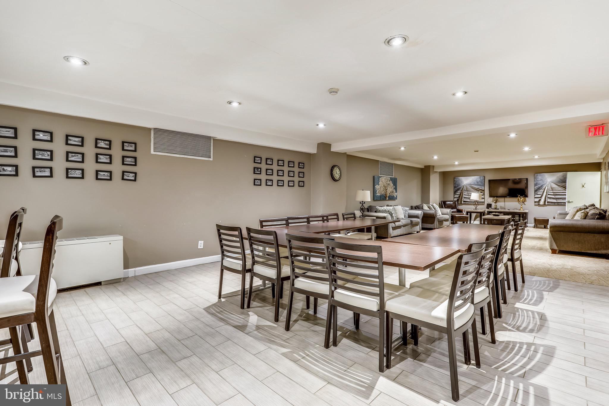 1900 LYTTONSVILLE ROAD 802