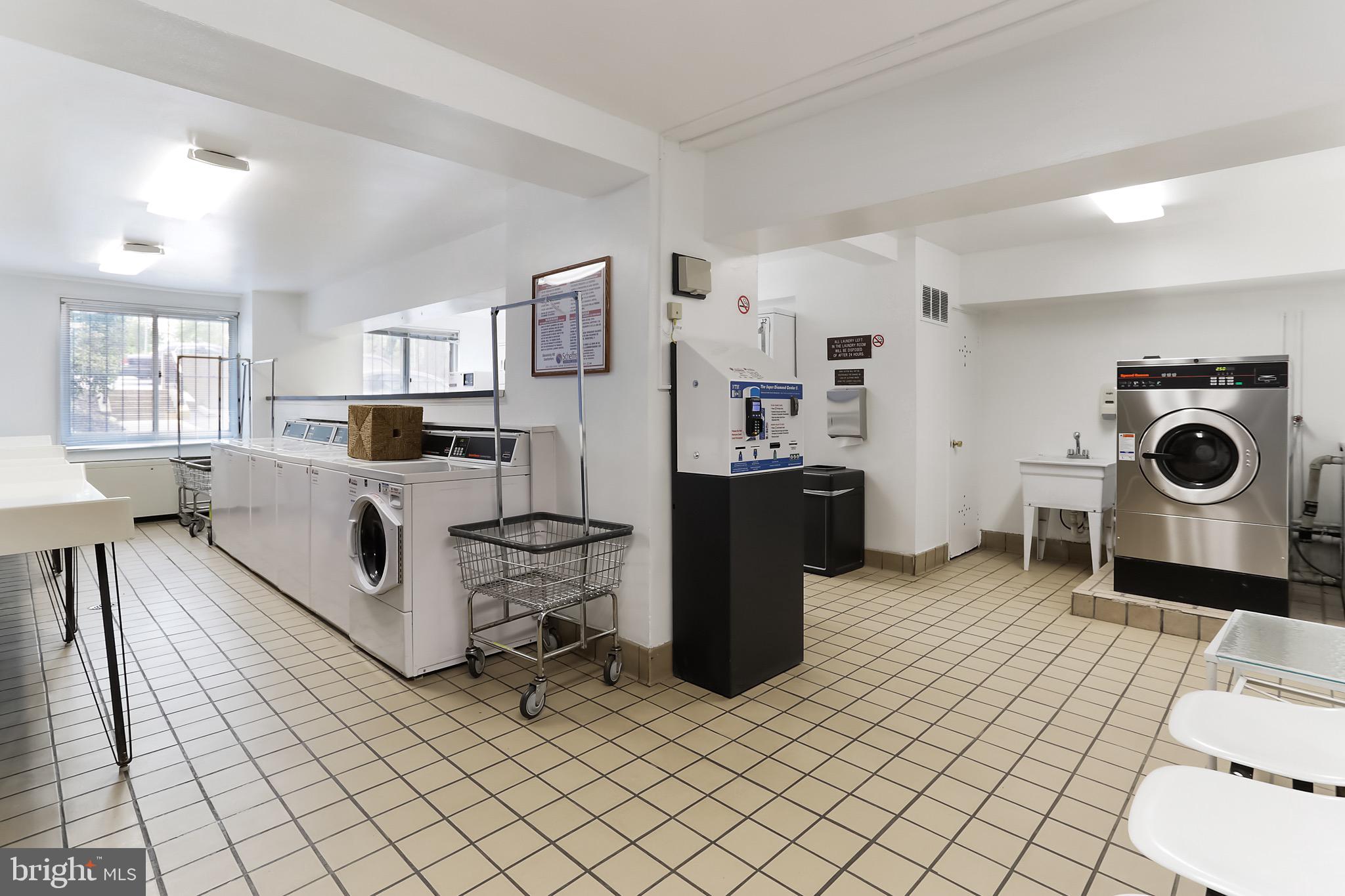 1900 LYTTONSVILLE ROAD 802