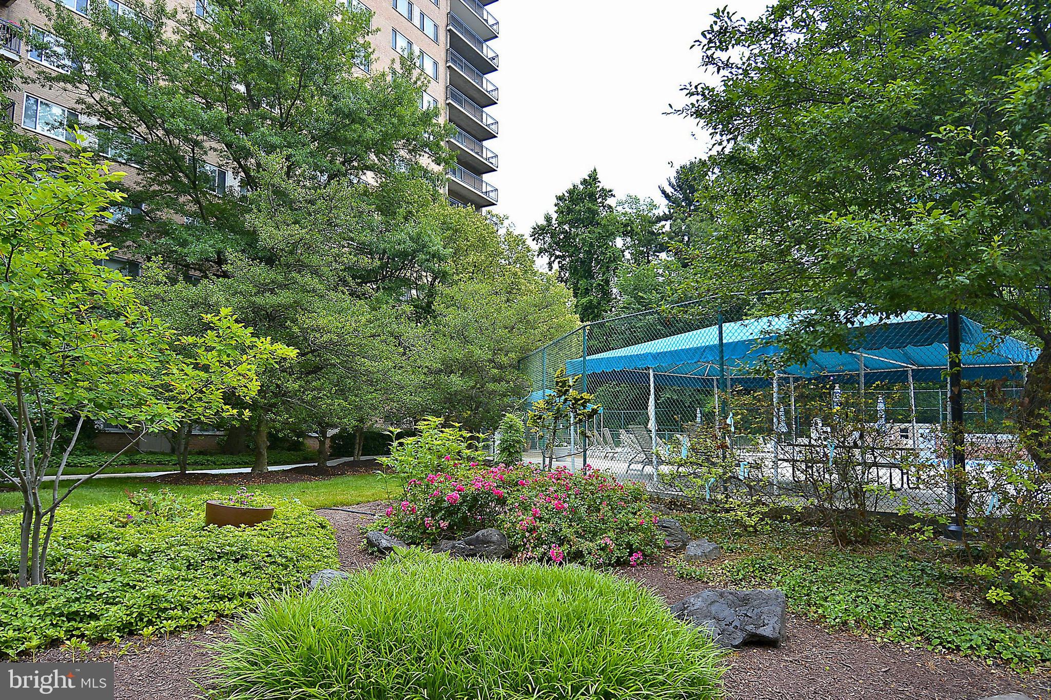 1900 LYTTONSVILLE ROAD 802