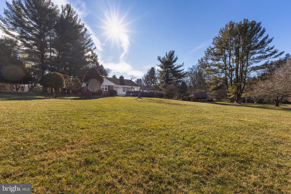 412 VIERLING DRIVE