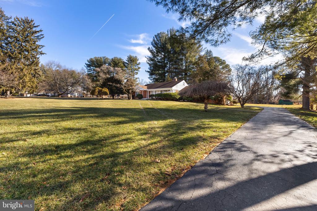 412 VIERLING DRIVE