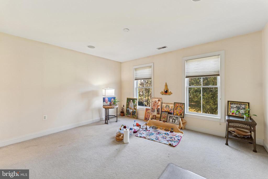 17614 AUBURN VILLAGE DRIVE