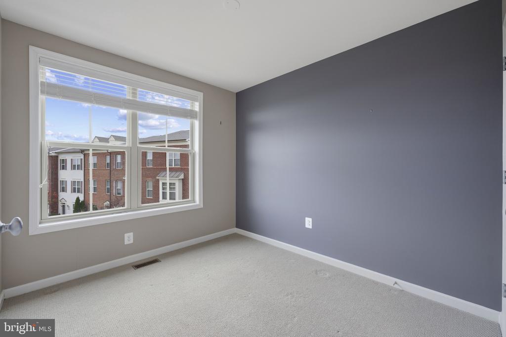 22308 SWEET PEPPERBUSH ALLEY