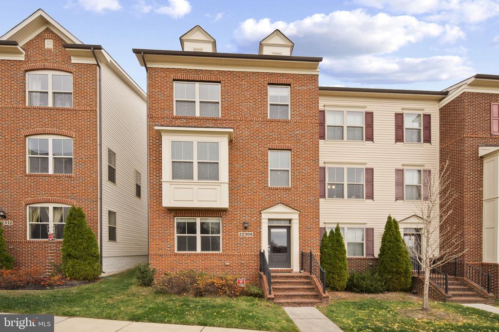 22308 SWEET PEPPERBUSH ALLEY