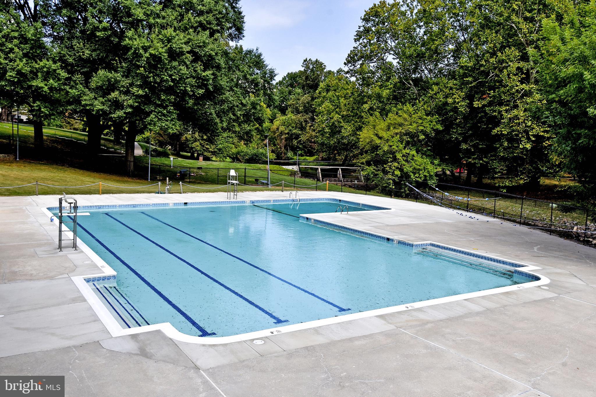 10201 GROSVENOR PLACE 1015