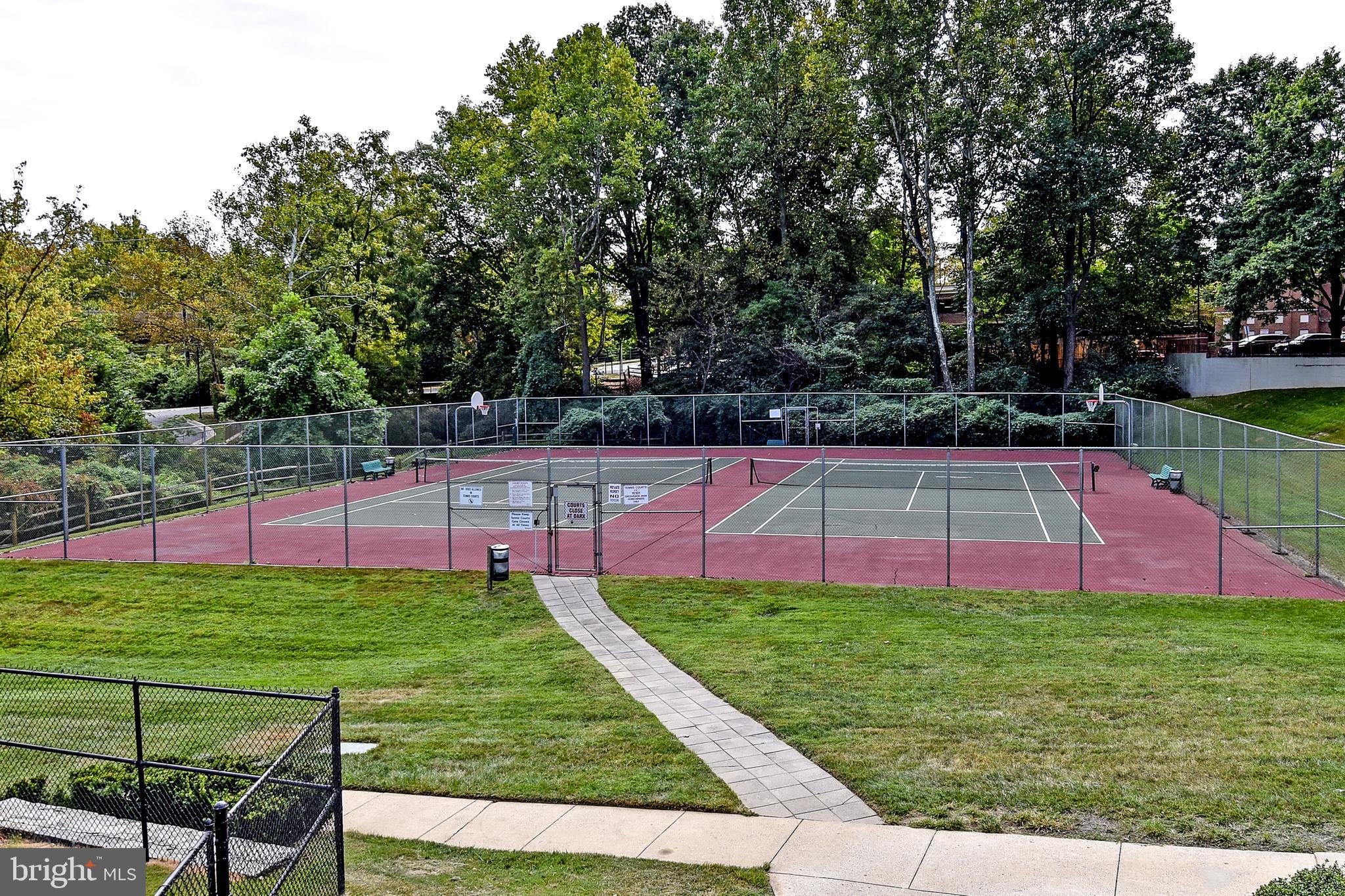 10201 GROSVENOR PLACE 1015