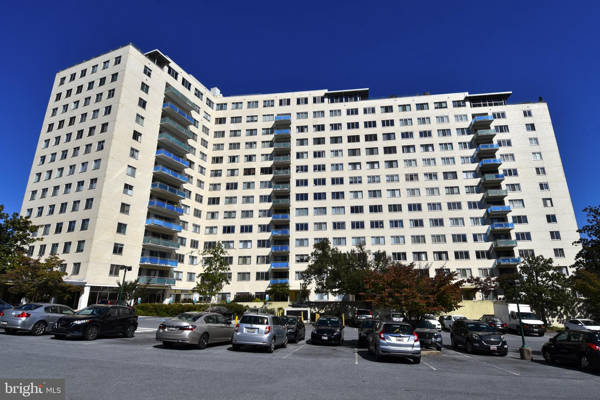 10201 GROSVENOR PLACE 1015