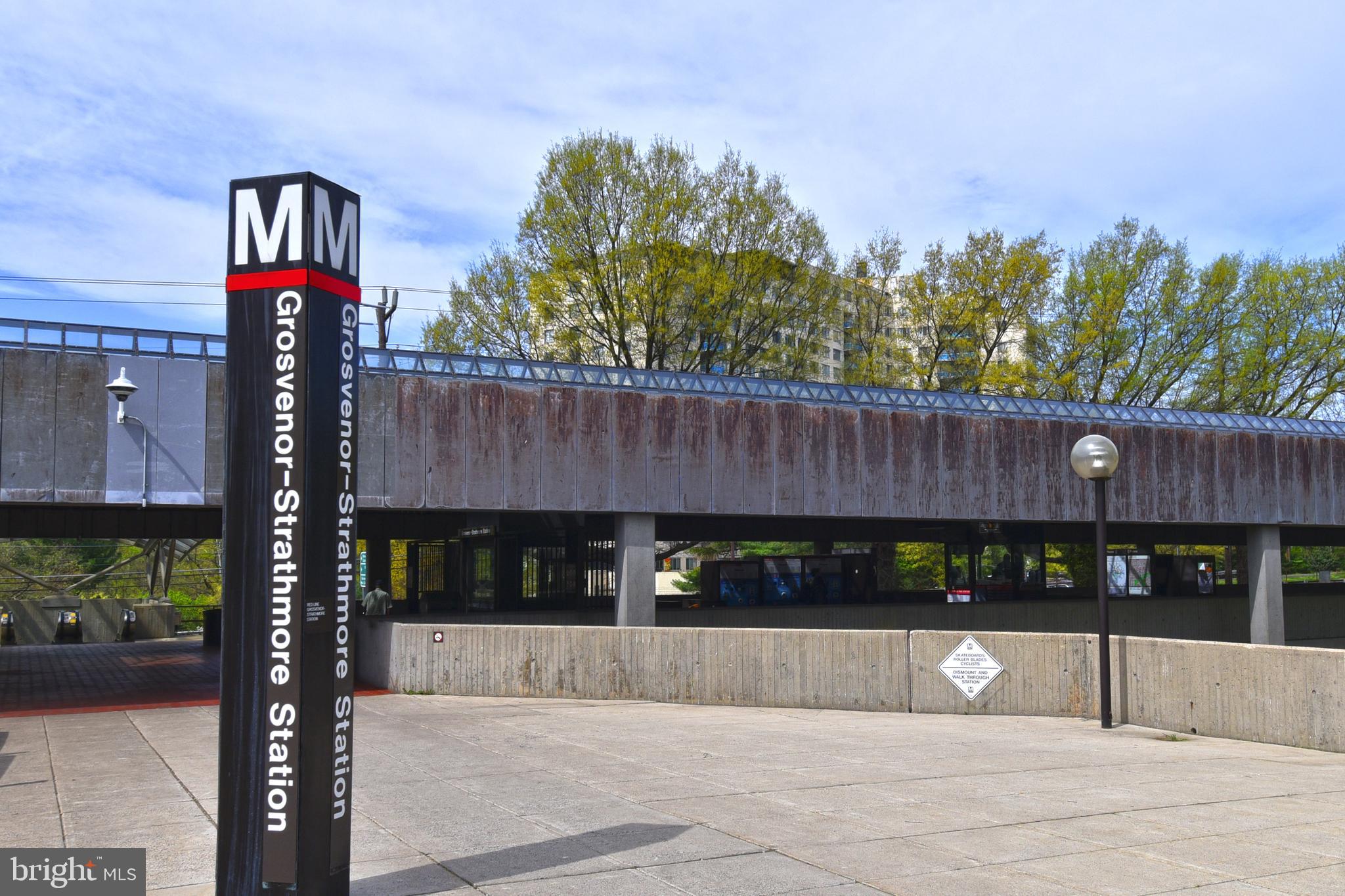 10201 GROSVENOR PLACE 1015