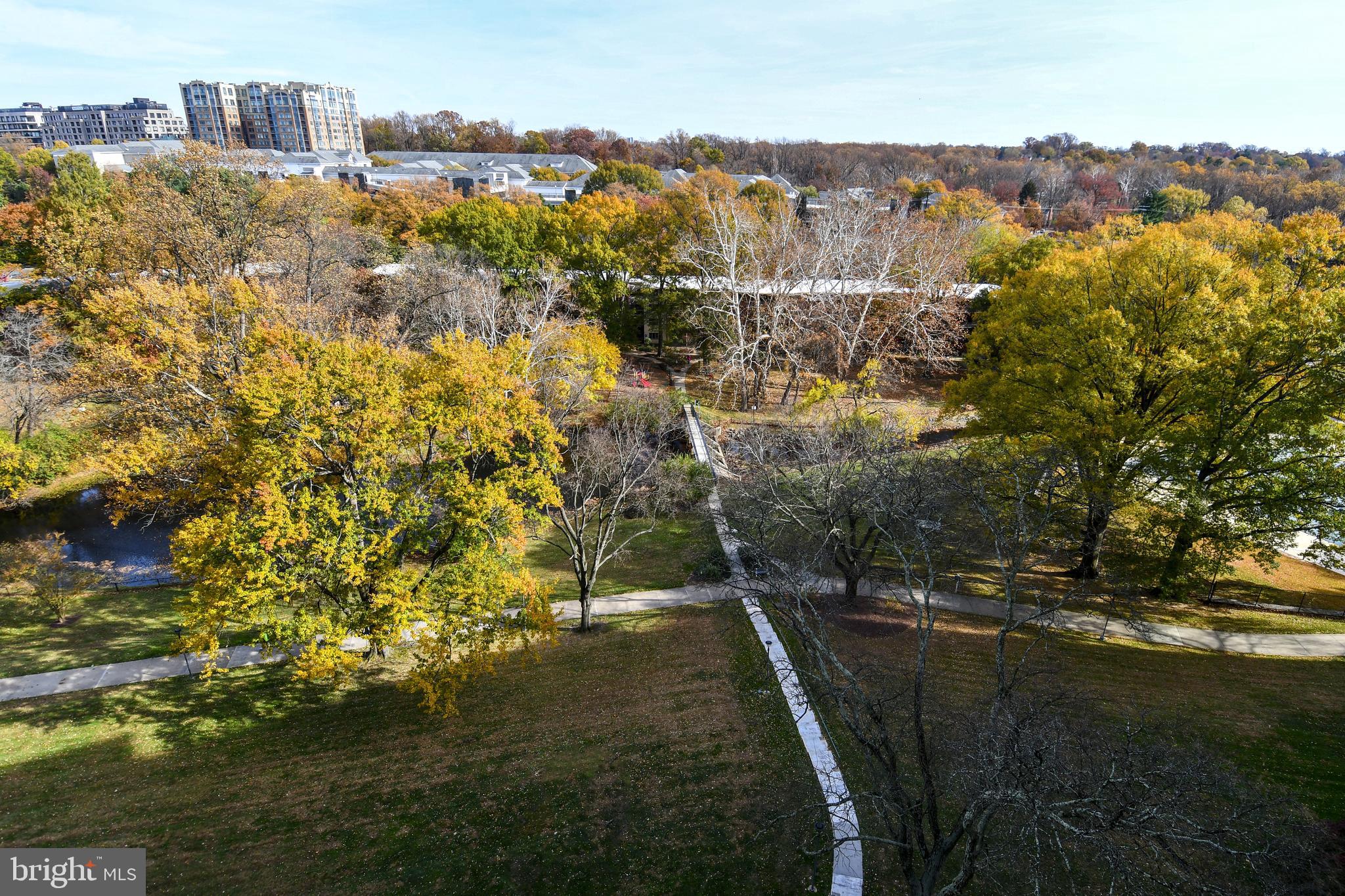 10201 GROSVENOR PLACE 1015