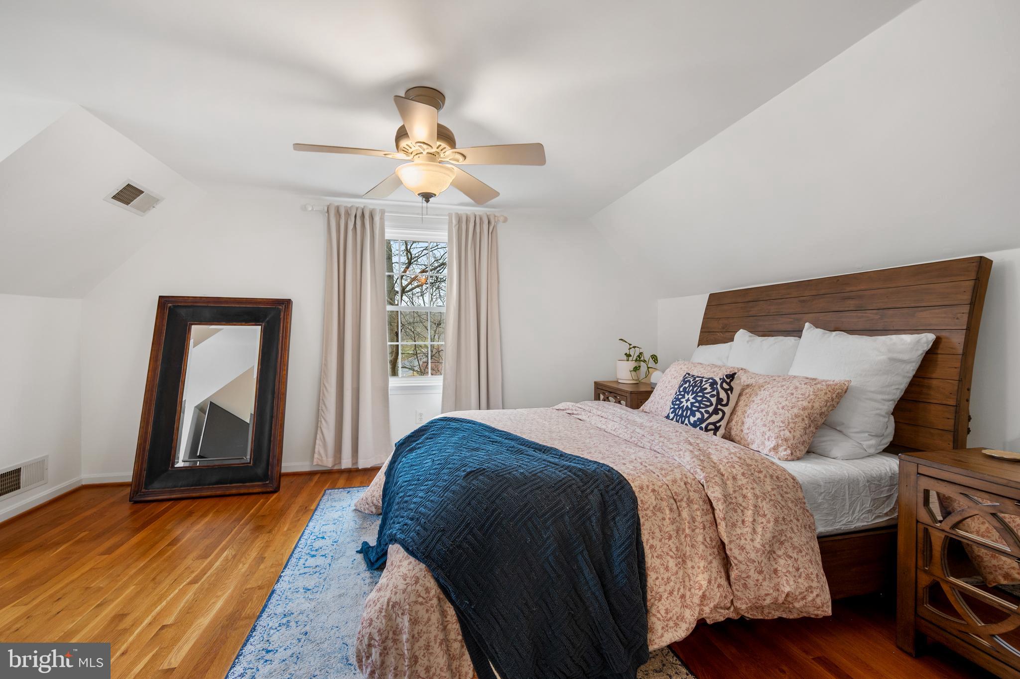 13625 MIDDLEVALE LANE