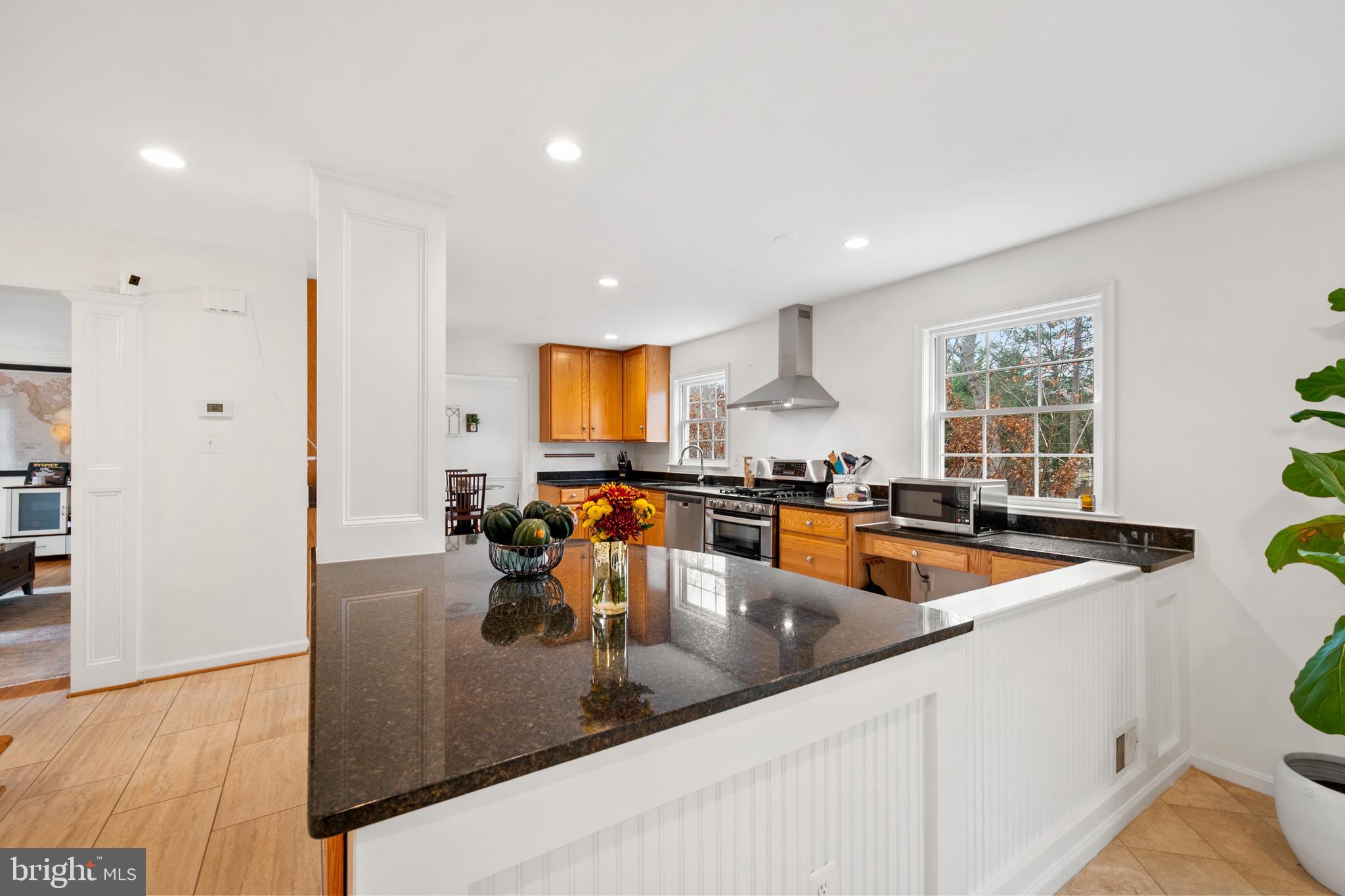 13625 MIDDLEVALE LANE