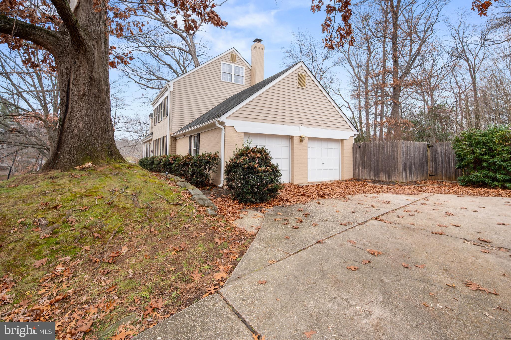 13625 MIDDLEVALE LANE