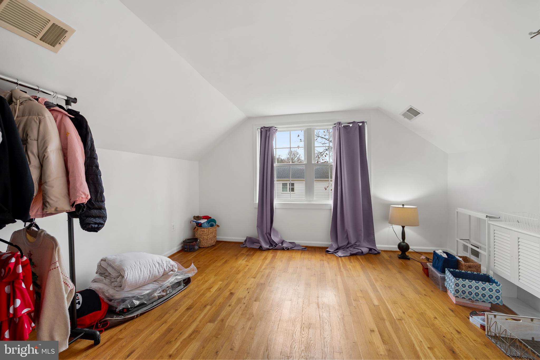 13625 MIDDLEVALE LANE