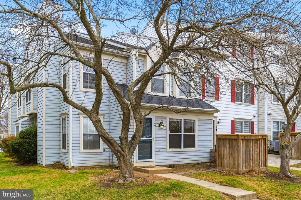 2 HIGHSTREAM COURT Unit: 684