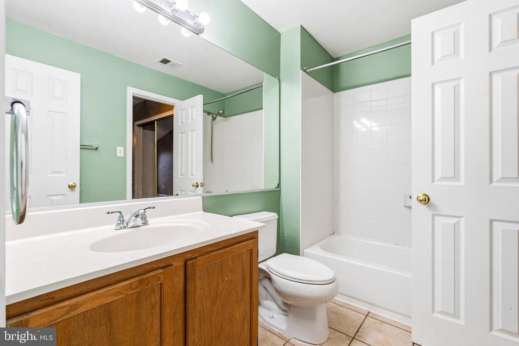 2 HIGHSTREAM COURT Unit: 684