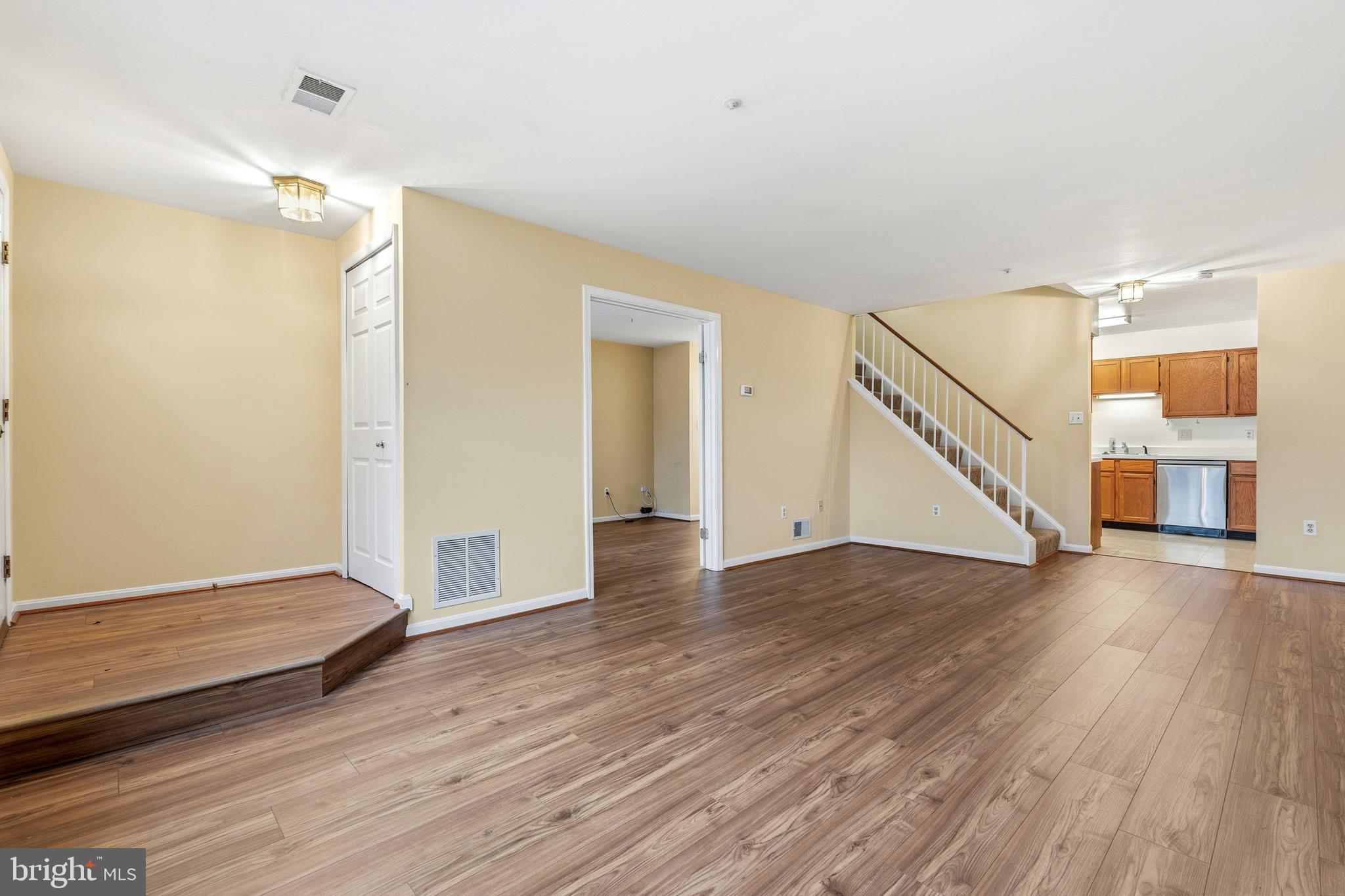 2 HIGHSTREAM COURT 684-O