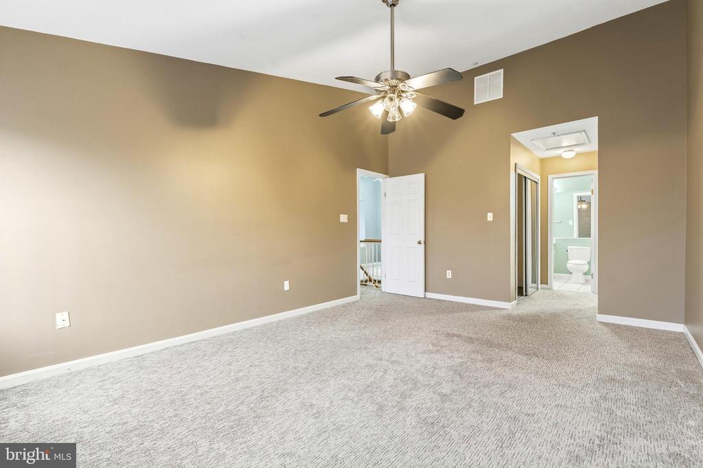 2 HIGHSTREAM COURT Unit: 684