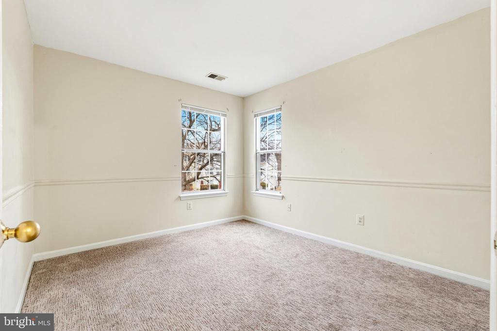 2 HIGHSTREAM COURT Unit: 684