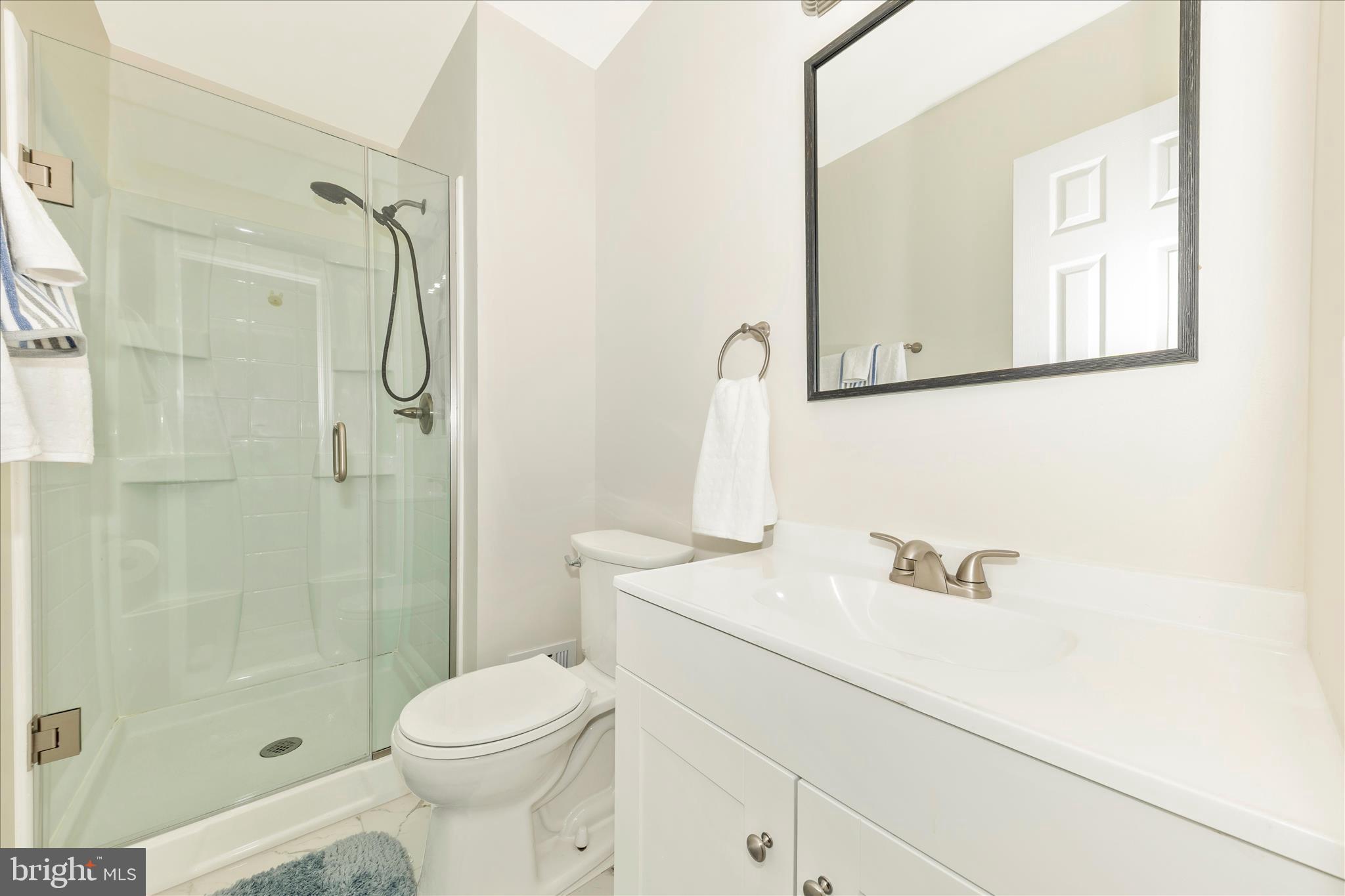 9923 MAPLE LEAF DRIVE