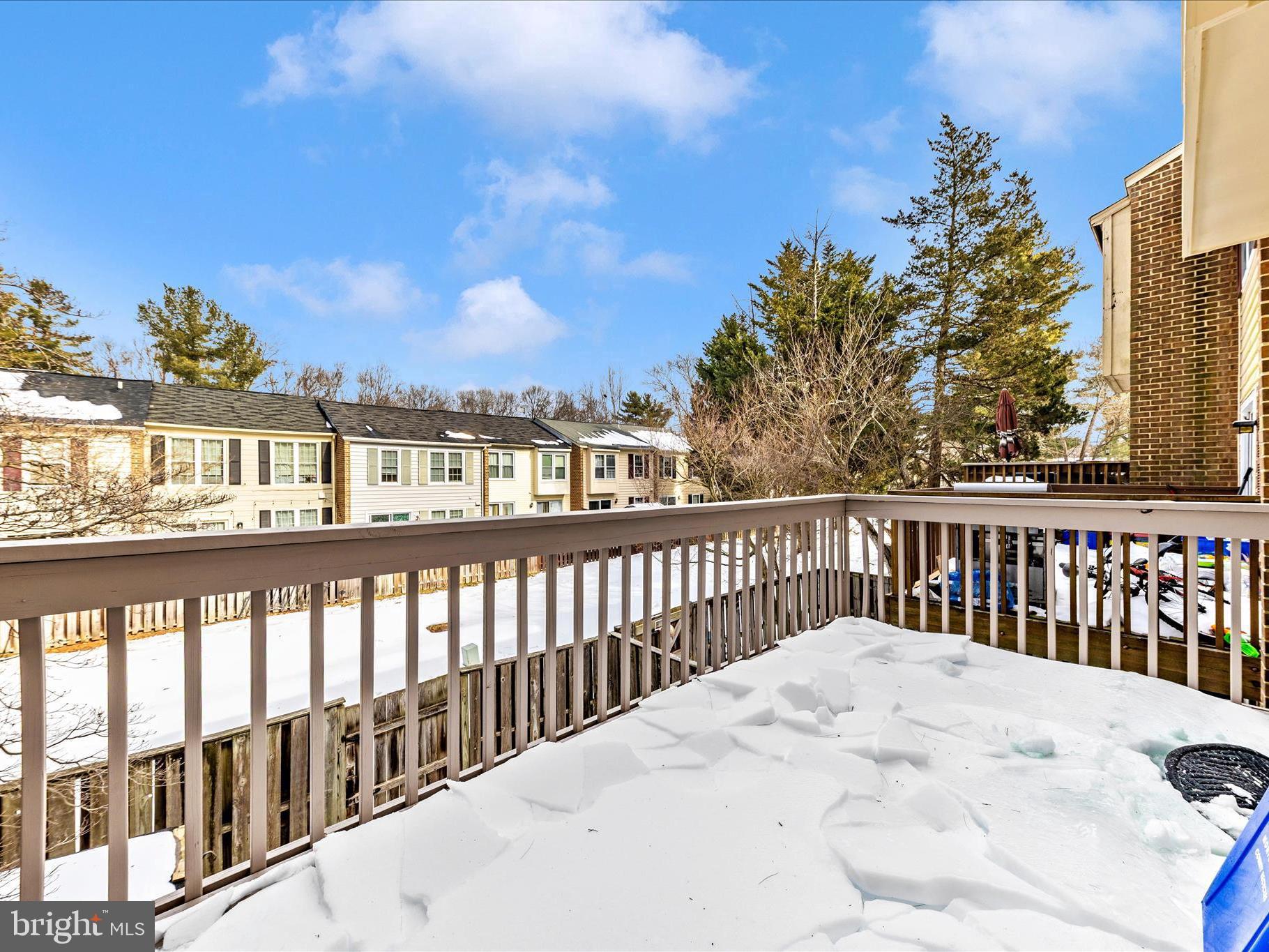 9923 MAPLE LEAF DRIVE