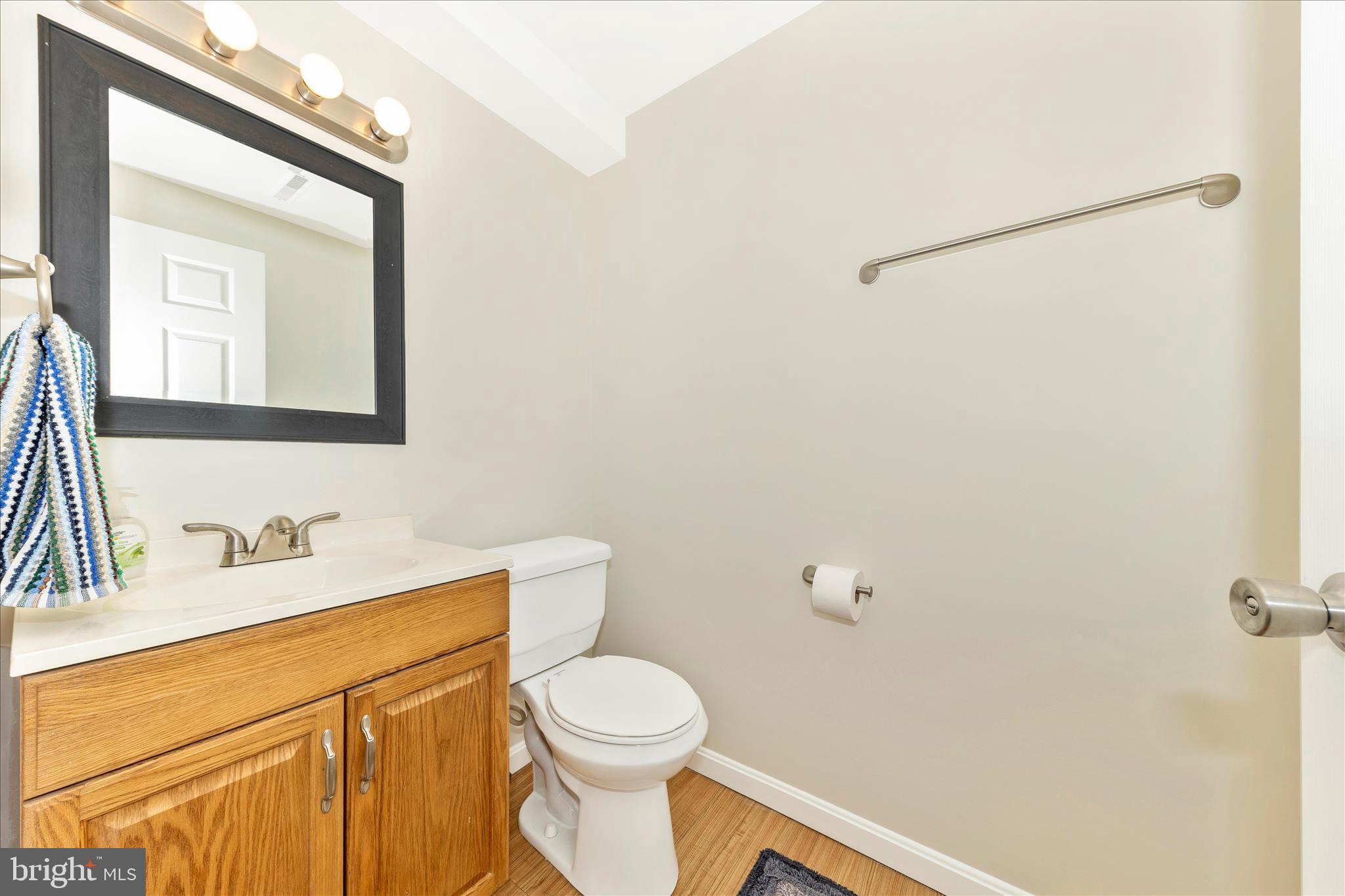 9923 MAPLE LEAF DRIVE