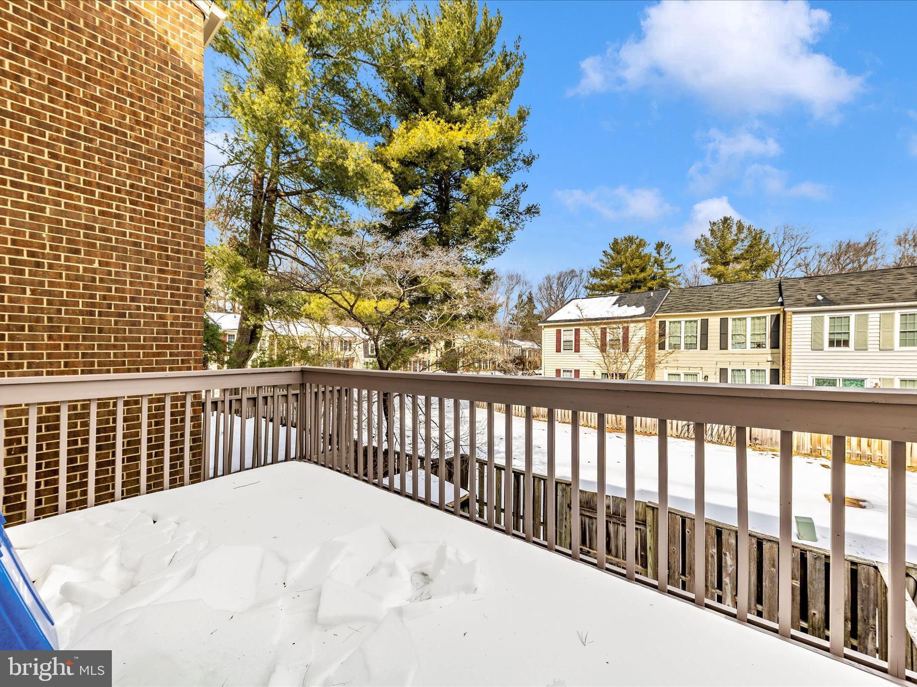 9923 MAPLE LEAF DRIVE