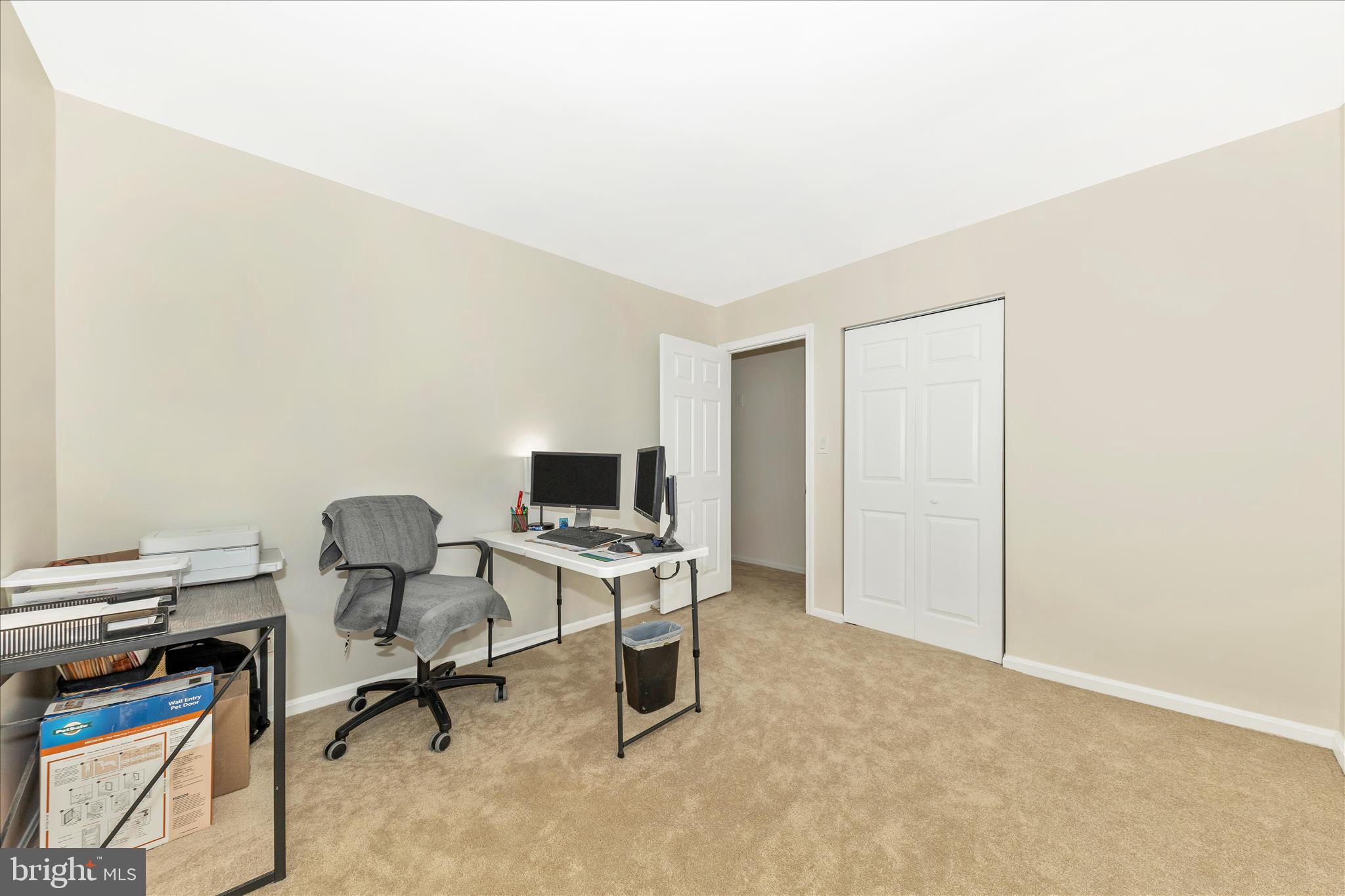 9923 MAPLE LEAF DRIVE