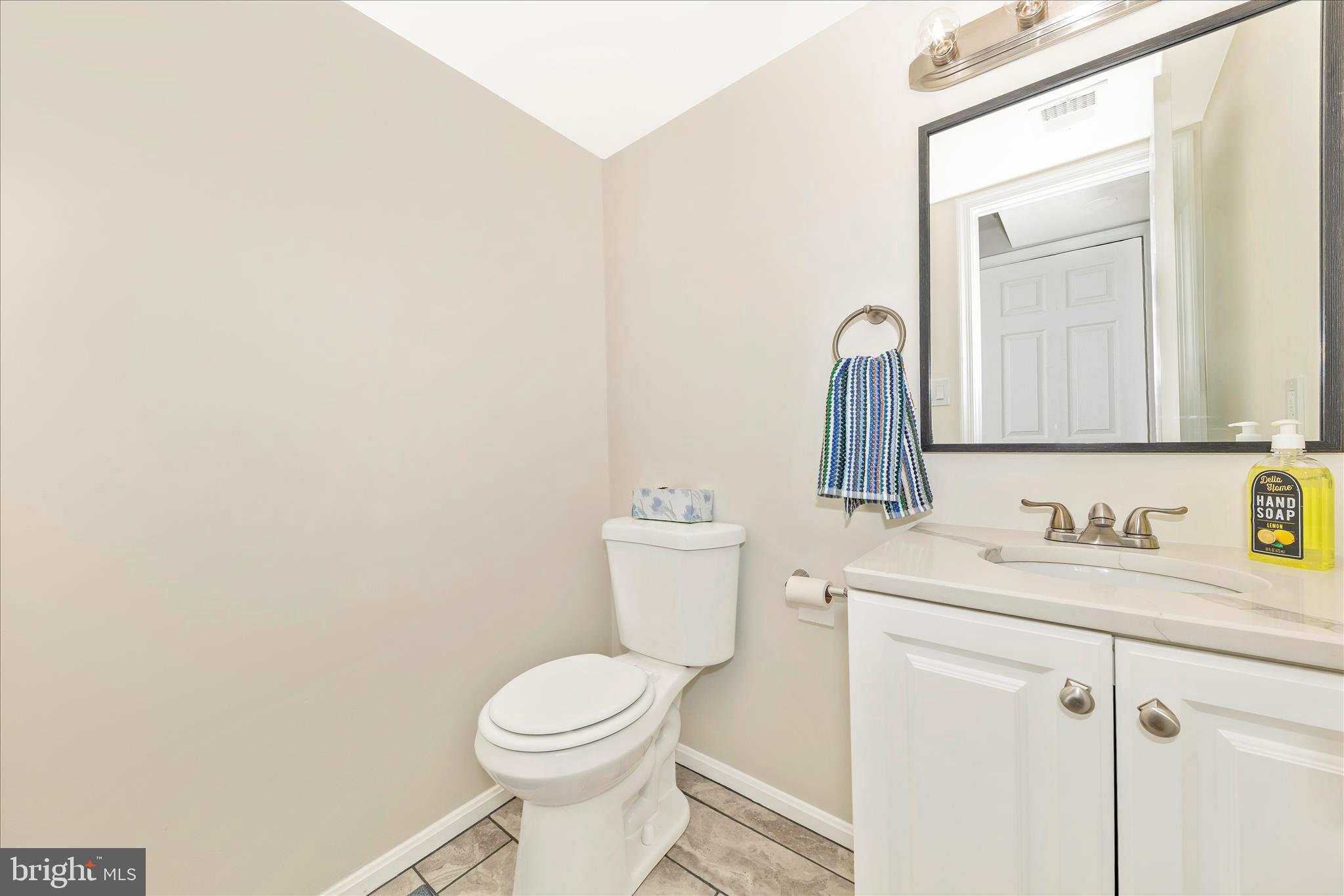 9923 MAPLE LEAF DRIVE