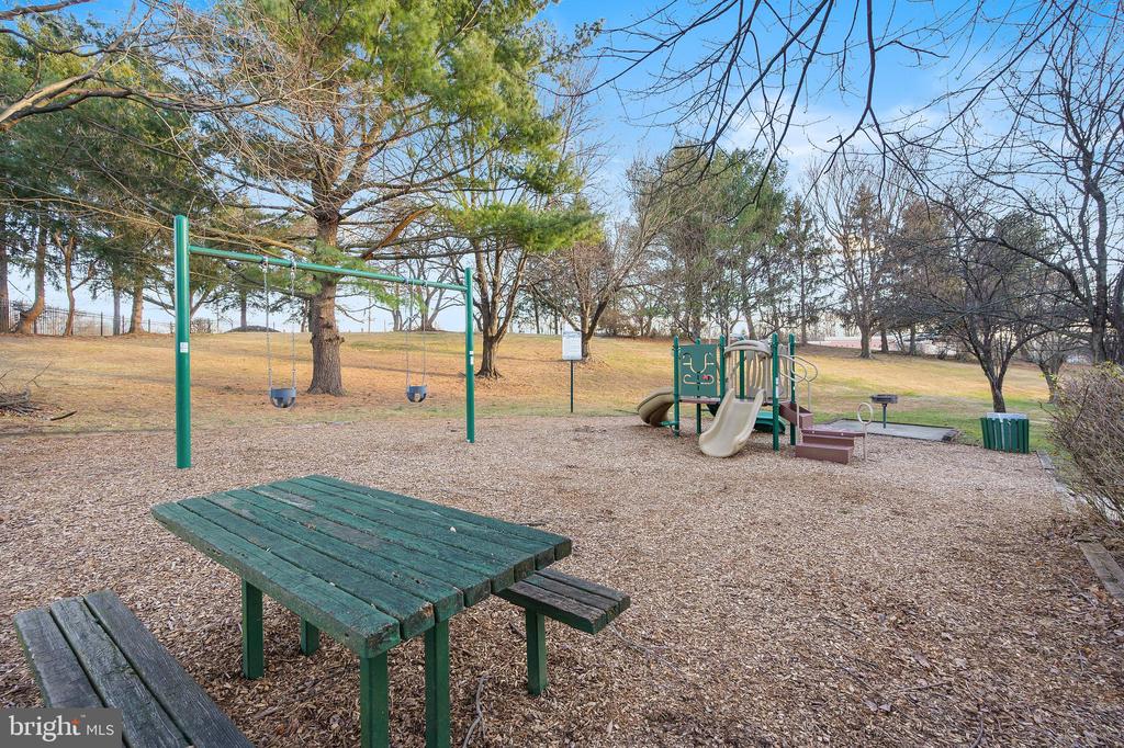18405 GUILDBERRY DRIVE 201