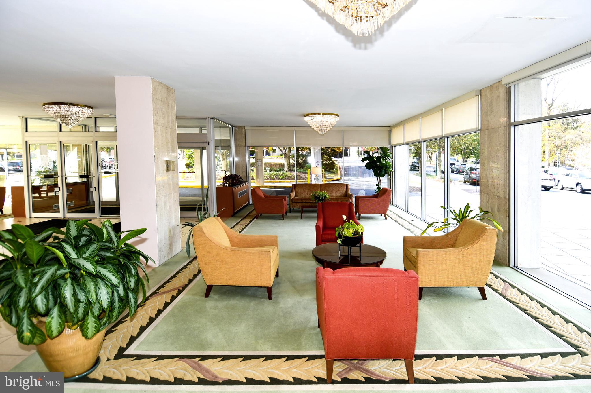 10201 GROSVENOR PLACE 1015