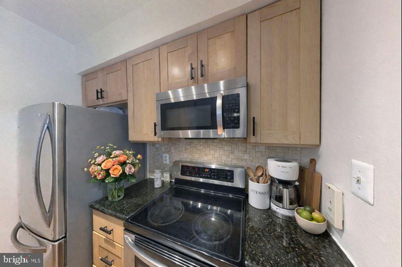 5917 BARBADOS PLACE Unit: 103