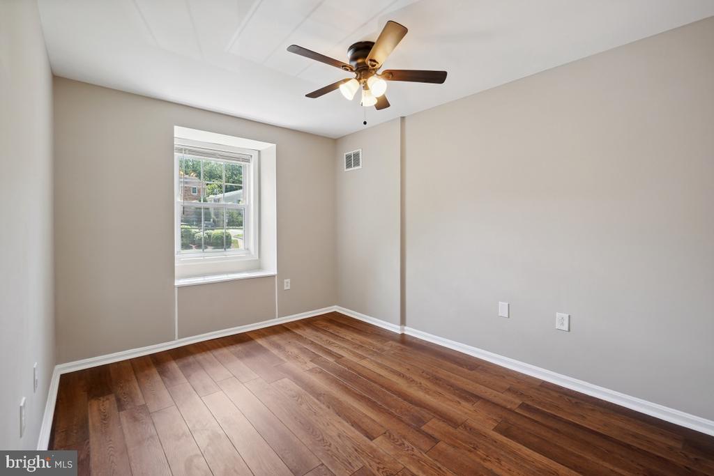 838 COLLEGE PARKWAY Unit: 11-838