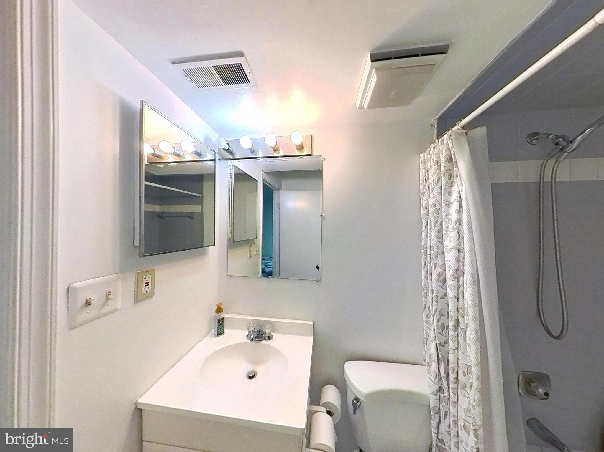 2917 HICKORY LEAF WAY