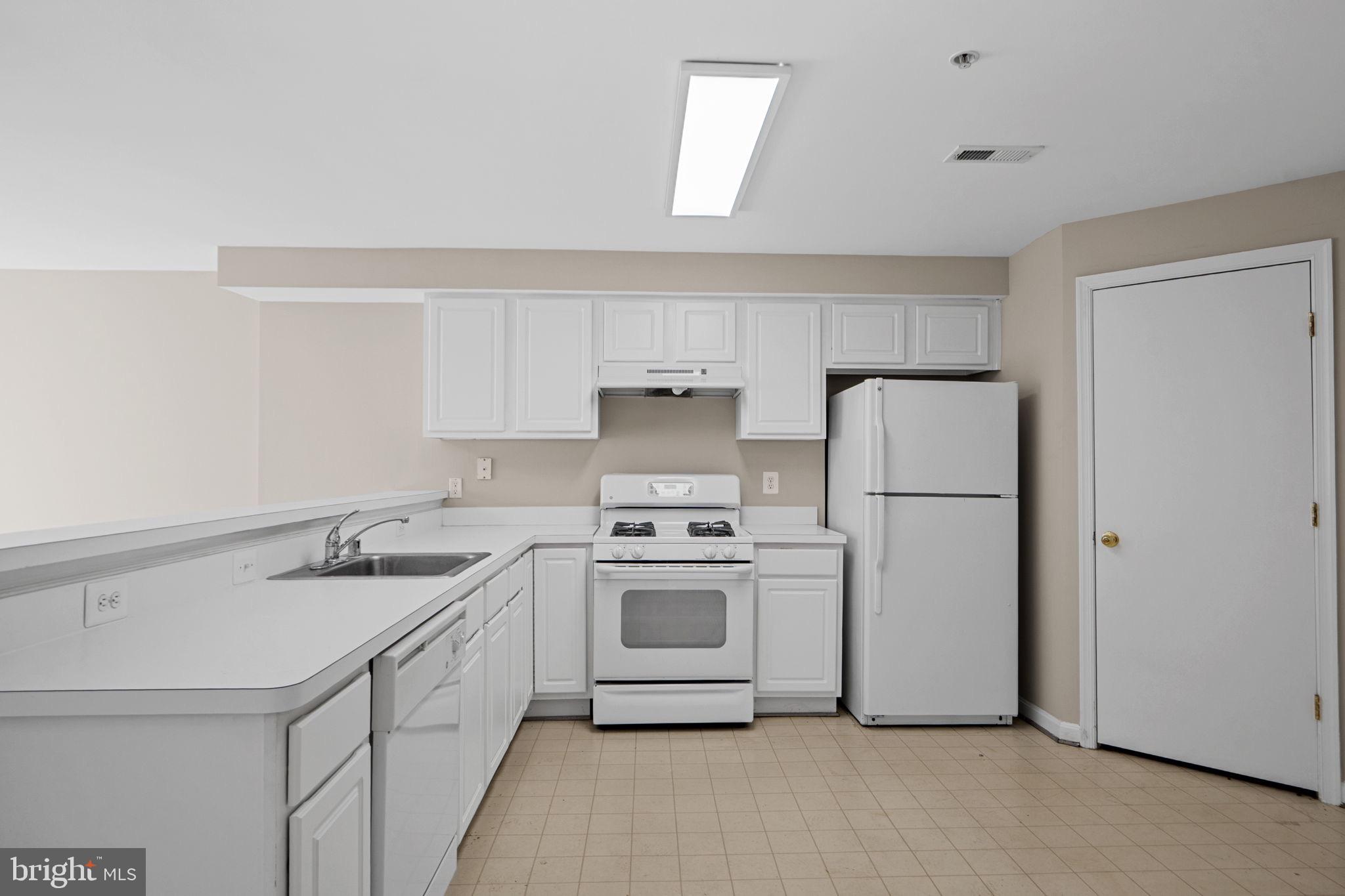 23404 RAINBOW ARCH DRIVE 115