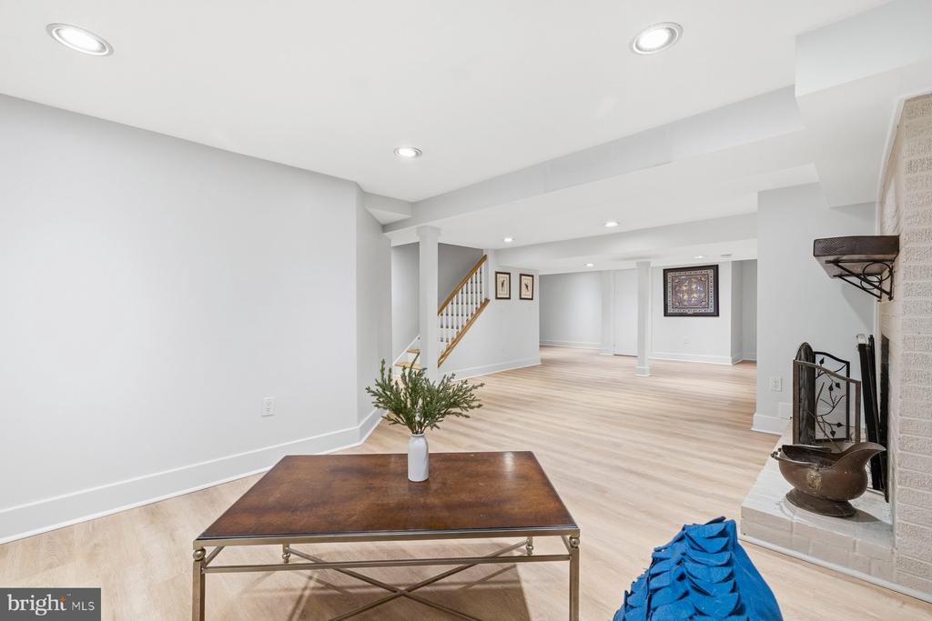 11106 ORLEANS WAY